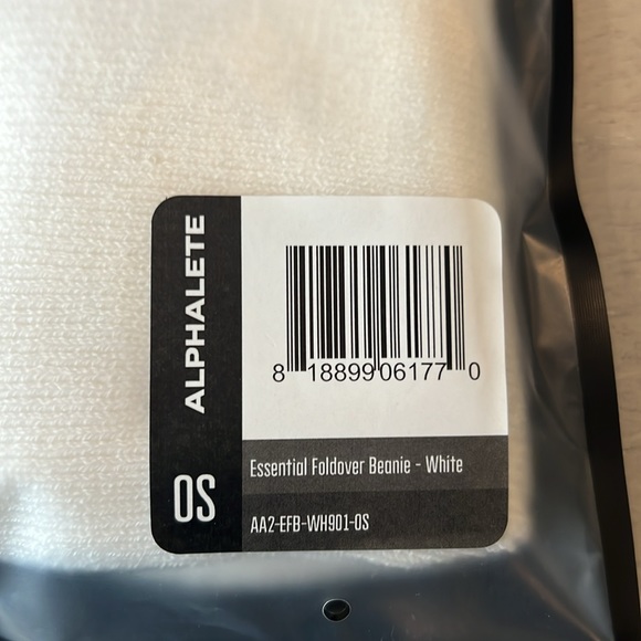 Alphalete bundle 2 pair of “Essential Foldover Beanie” NWT never worn! - Picture 7 of 8